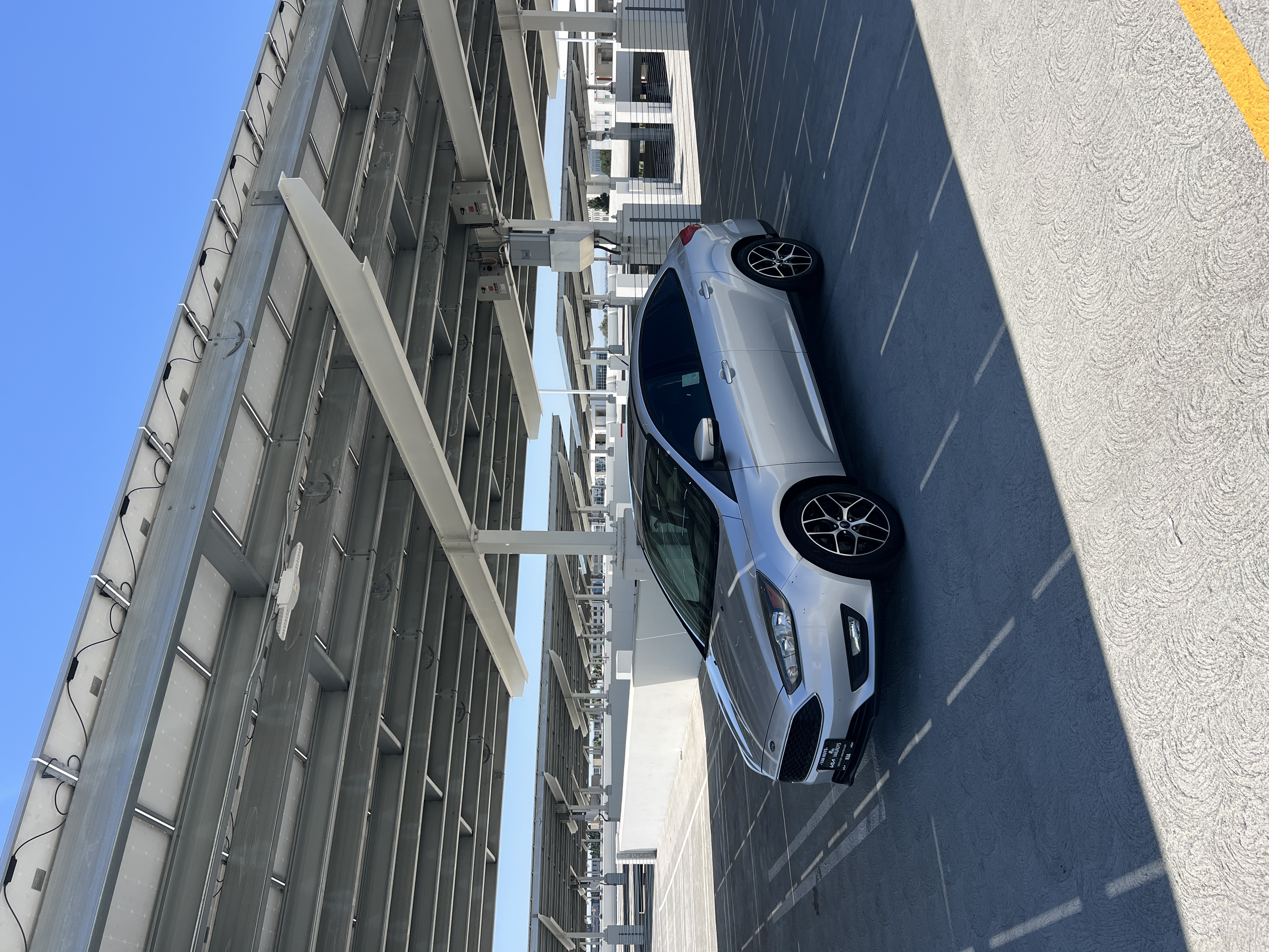 Car Photo 7